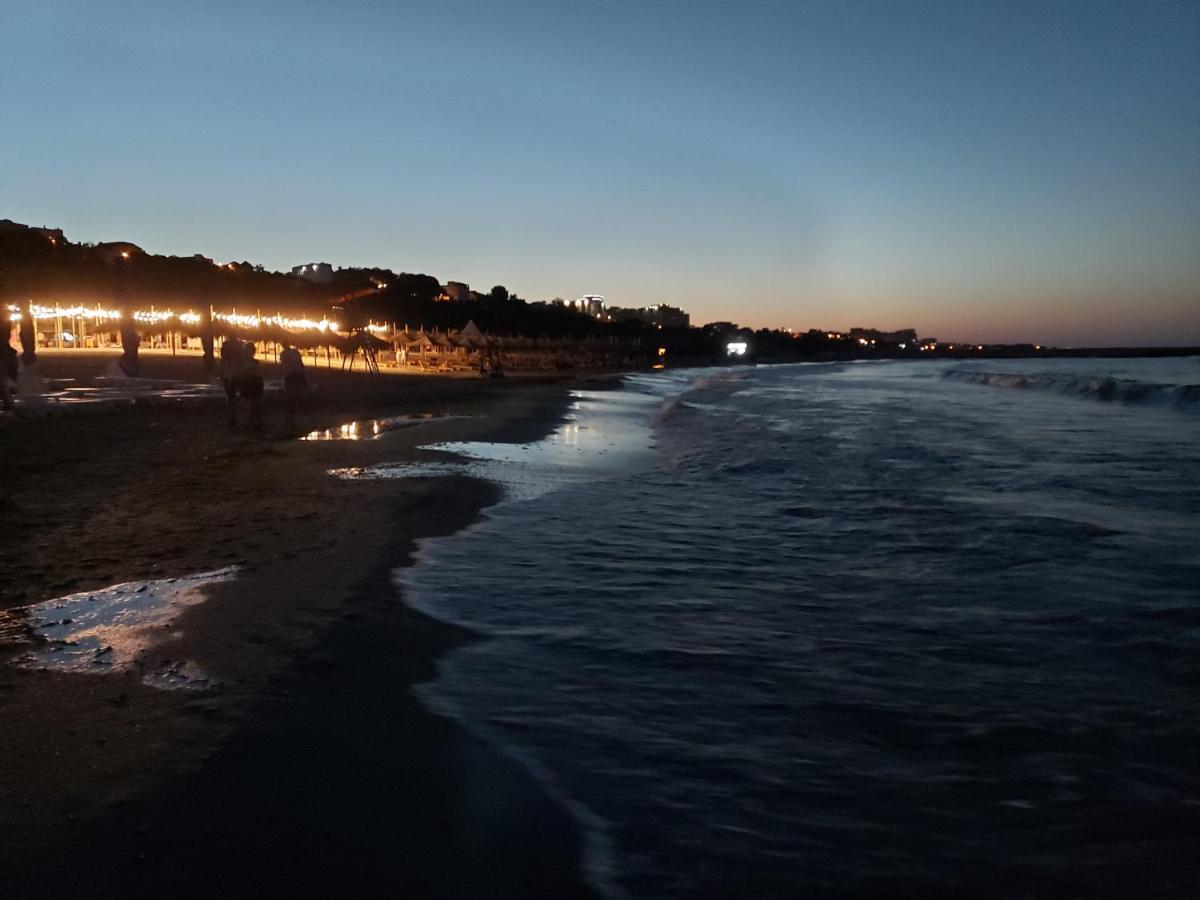 Andia Otel Köstence Dış mekan fotoğraf